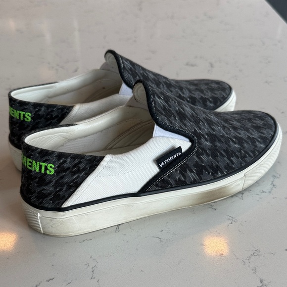Vetements Houndstooth Black and White Slip-On Loafers - Picture 1 of 3